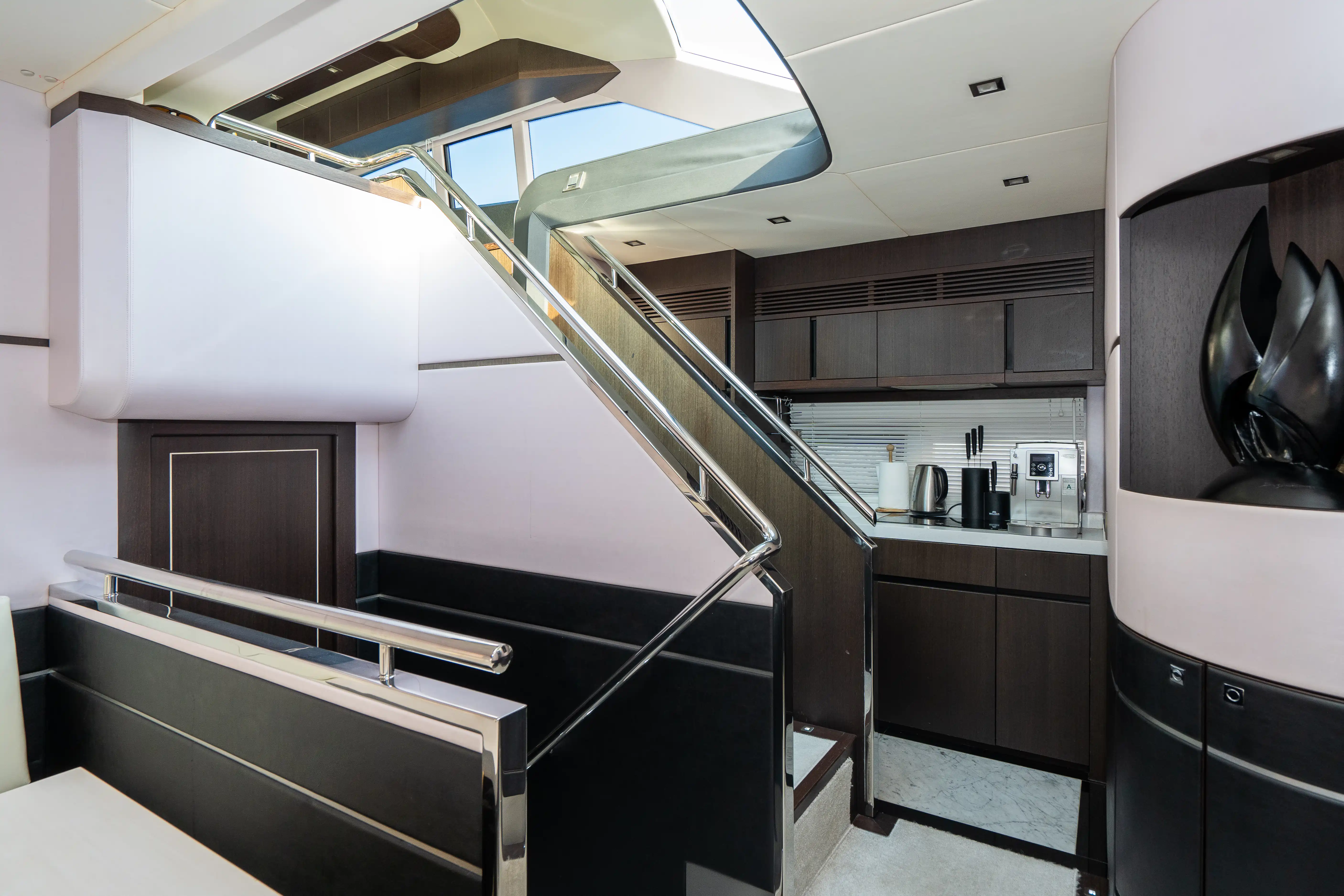 Яхта  «Galeon 640» image- 36